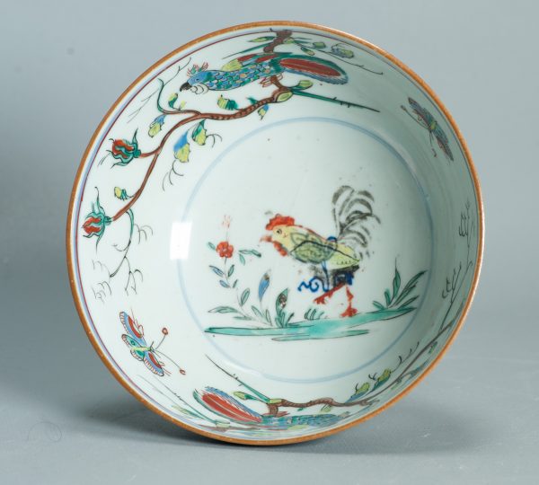 1503 Antique Chinese Bowl with Imari Decoration of Rooster and Parrots Amsterdam Bont - Image 4
