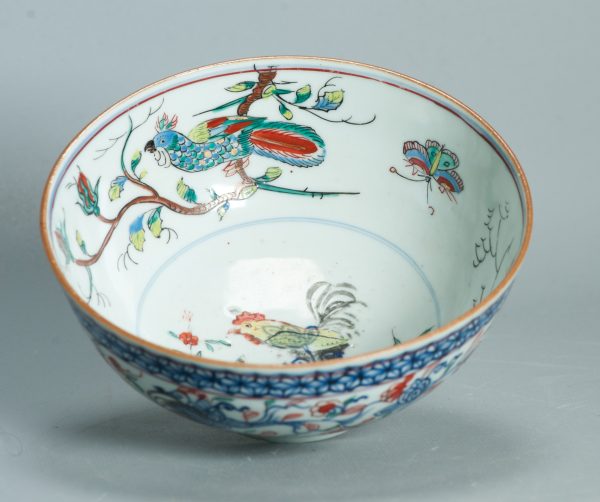 1503 Antique Chinese Bowl with Imari Decoration of Rooster and Parrots Amsterdam Bont - Image 3