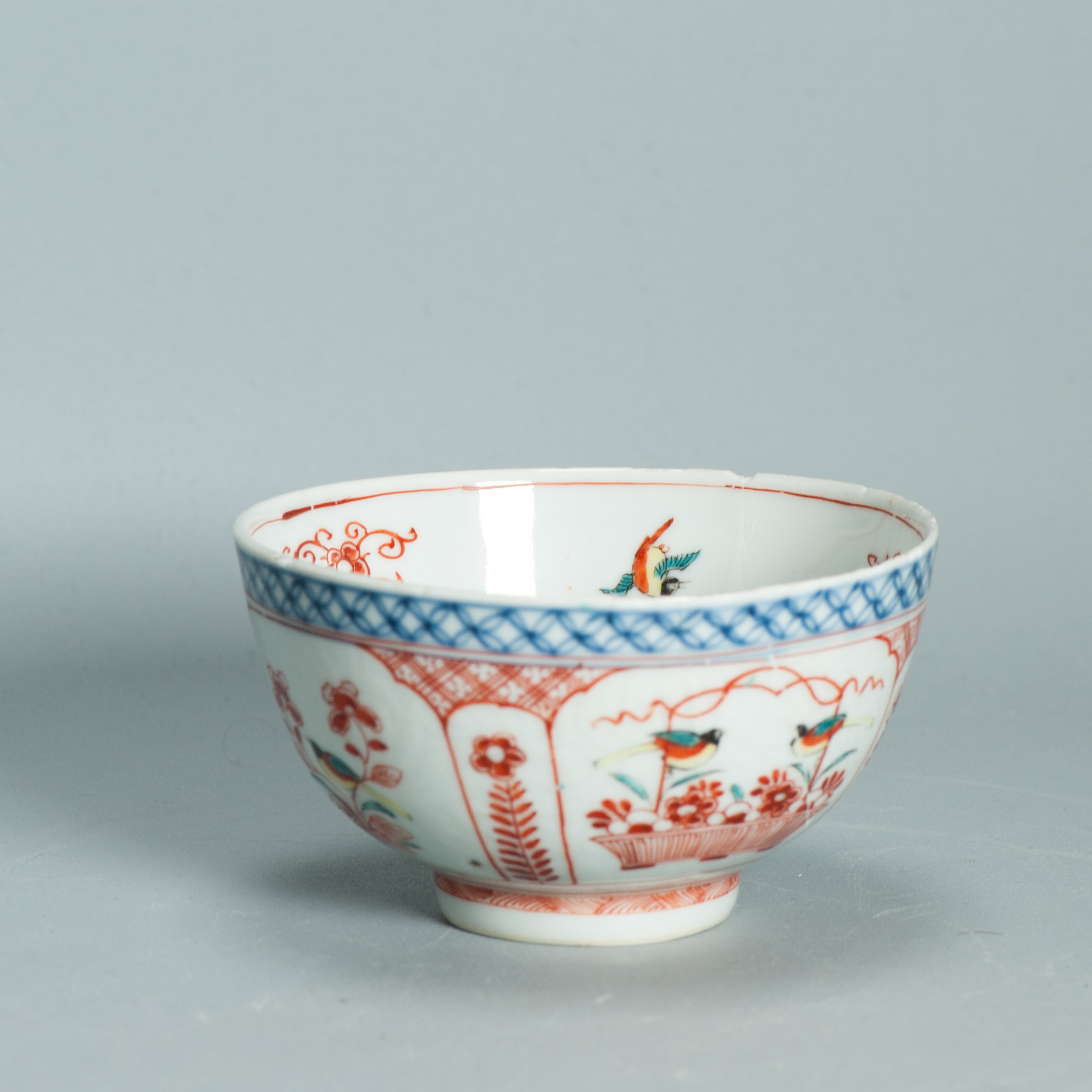 1502 Antique Chinese Bowl with Imari Decoration of Birds Amsterdam Bont