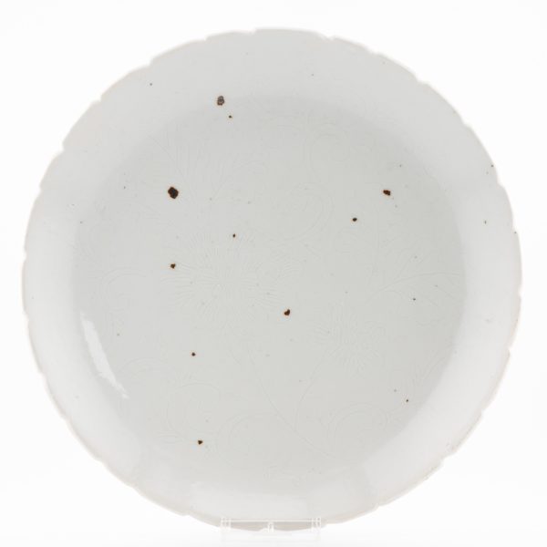 1482 Antique Ming Period FLoral Dish With Anhua Decoration Kosometsuke Chinese China