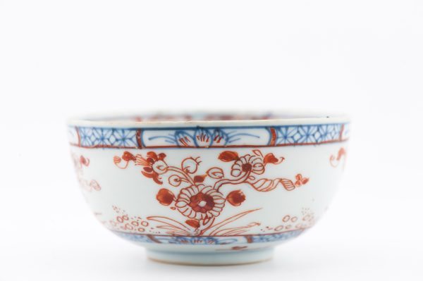 1488 Antique Chinese Bowl with Imari Decoration of Flowers Amsterdam Bont - Image 2
