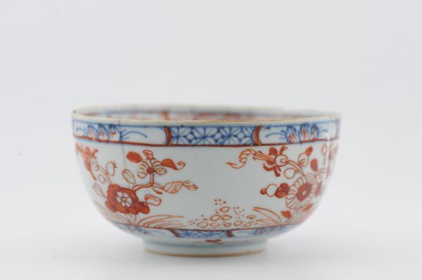 1488 Antique Chinese Bowl with Imari Decoration of Flowers Amsterdam Bont