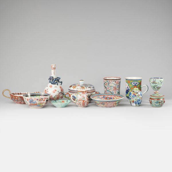 1494 A rare Chinese Porcelain Kangxi Vase with a Kakiemon Amsterdam Bont Decoration - Image 19