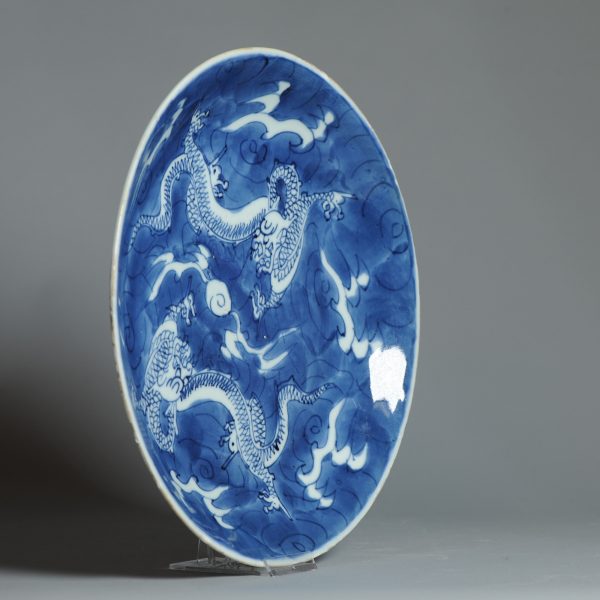 1479 Reverse decorated Kangxi Double Dragon Dish Antique 1690-1700 - Image 6