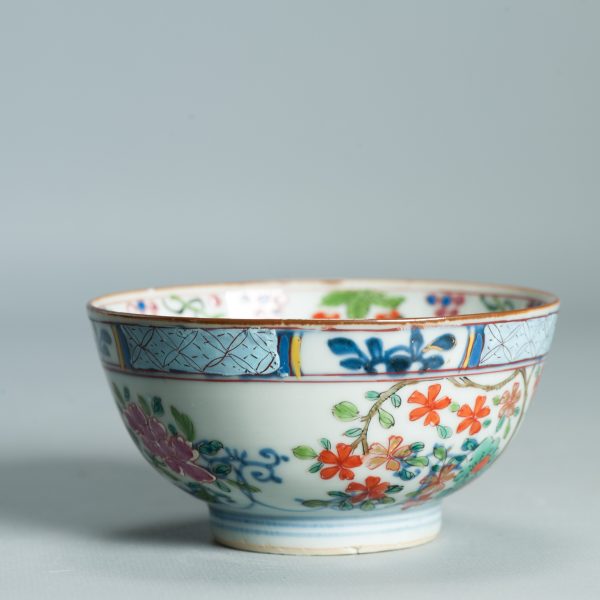 1511 Antique Chinese Bowl with Wucai Decoration of figures in Amsterdam Bont - Image 14