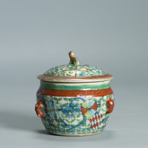 1546 Antique 19th Chinese Porcelain Kamcheng with a added Bencharong decoration