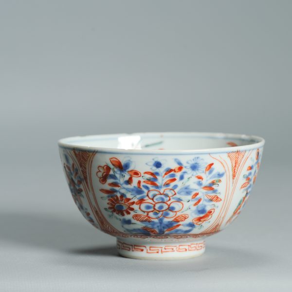 1532 Antique Chinese Kangxi Porcelain Bowl with added Dutch European Decoration of Parrots and Hare - Image 11