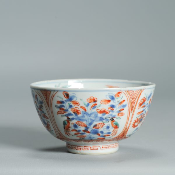 1532 Antique Chinese Kangxi Porcelain Bowl with added Dutch European Decoration of Parrots and Hare - Image 8