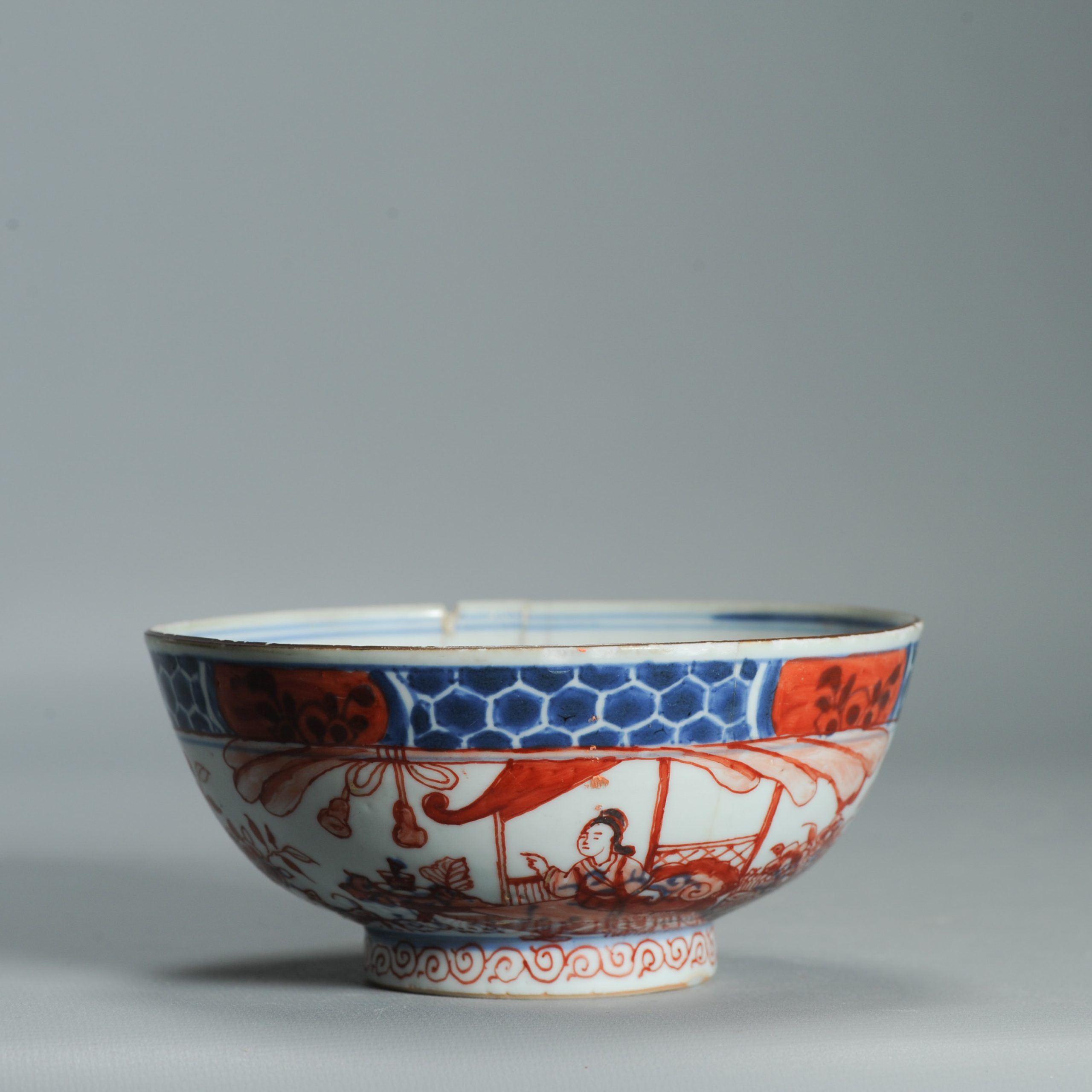 1543 Antique Chinese Porcelain Bowl with a Chinese design of a lady in a pagoda - Image 4