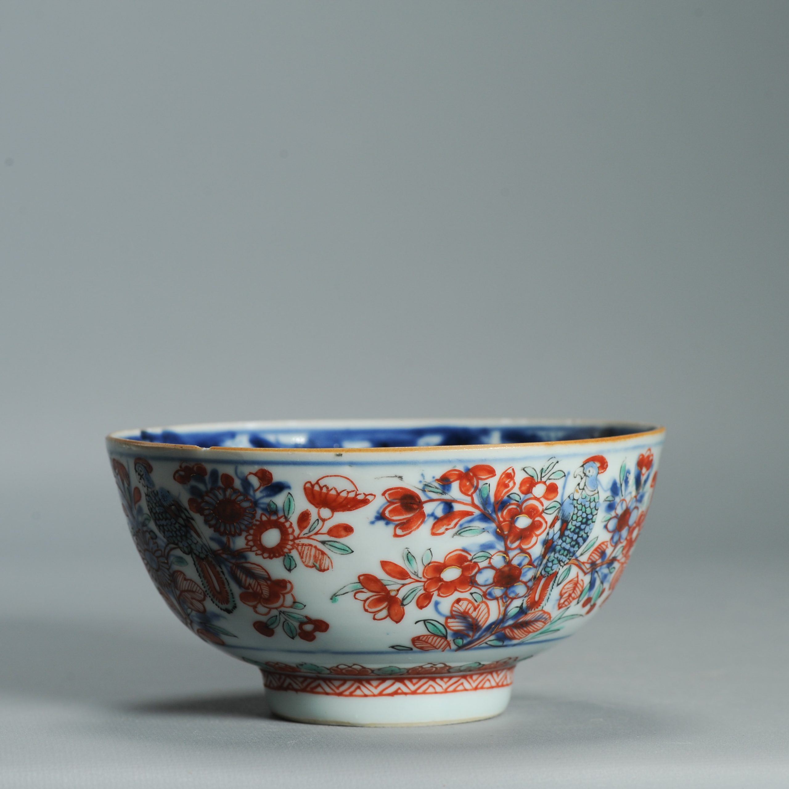 1544 Antique Chinese Porcelain Bowl with a Chinese design of parrots - Image 11