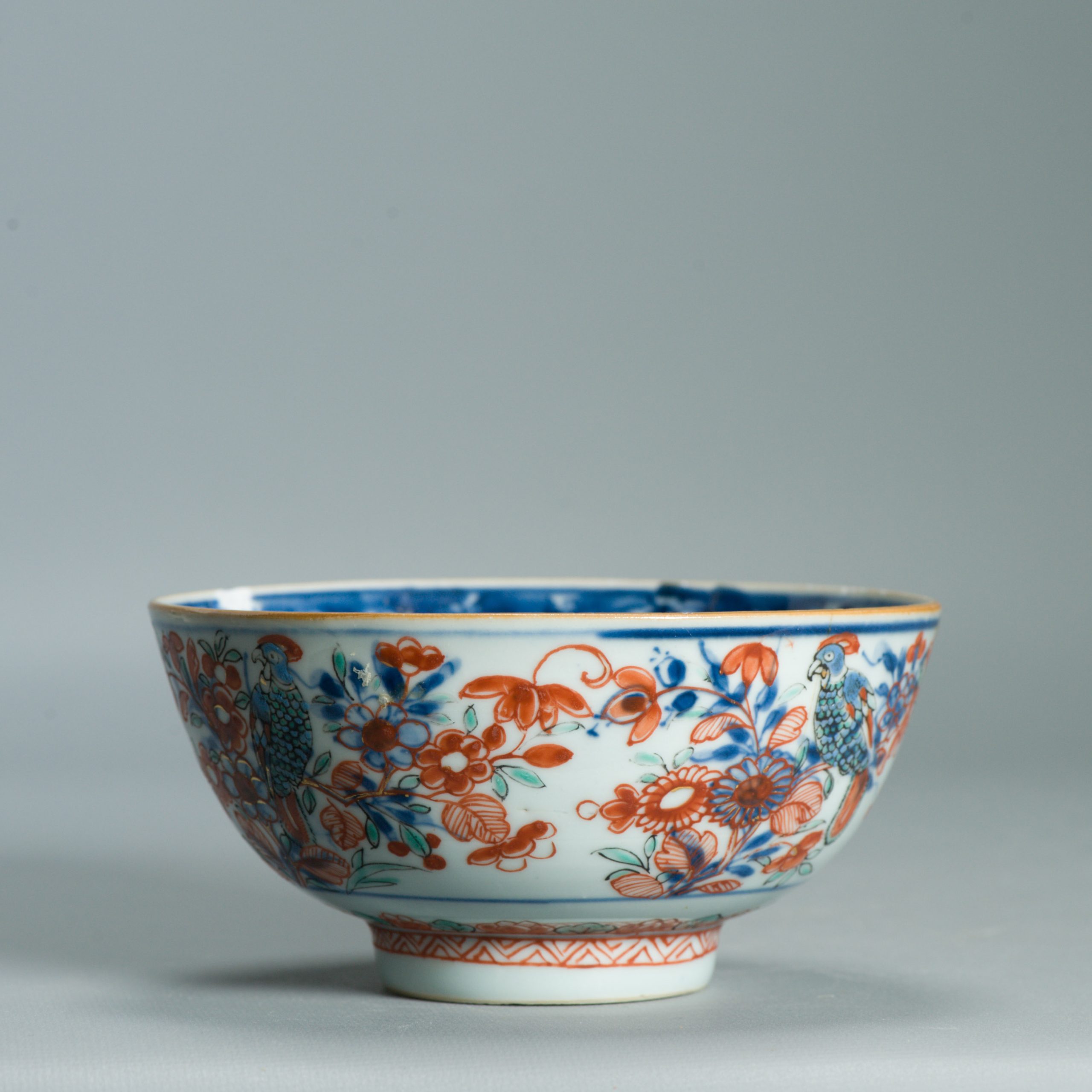 1544 Antique Chinese Porcelain Bowl with a Chinese design of parrots - Image 8