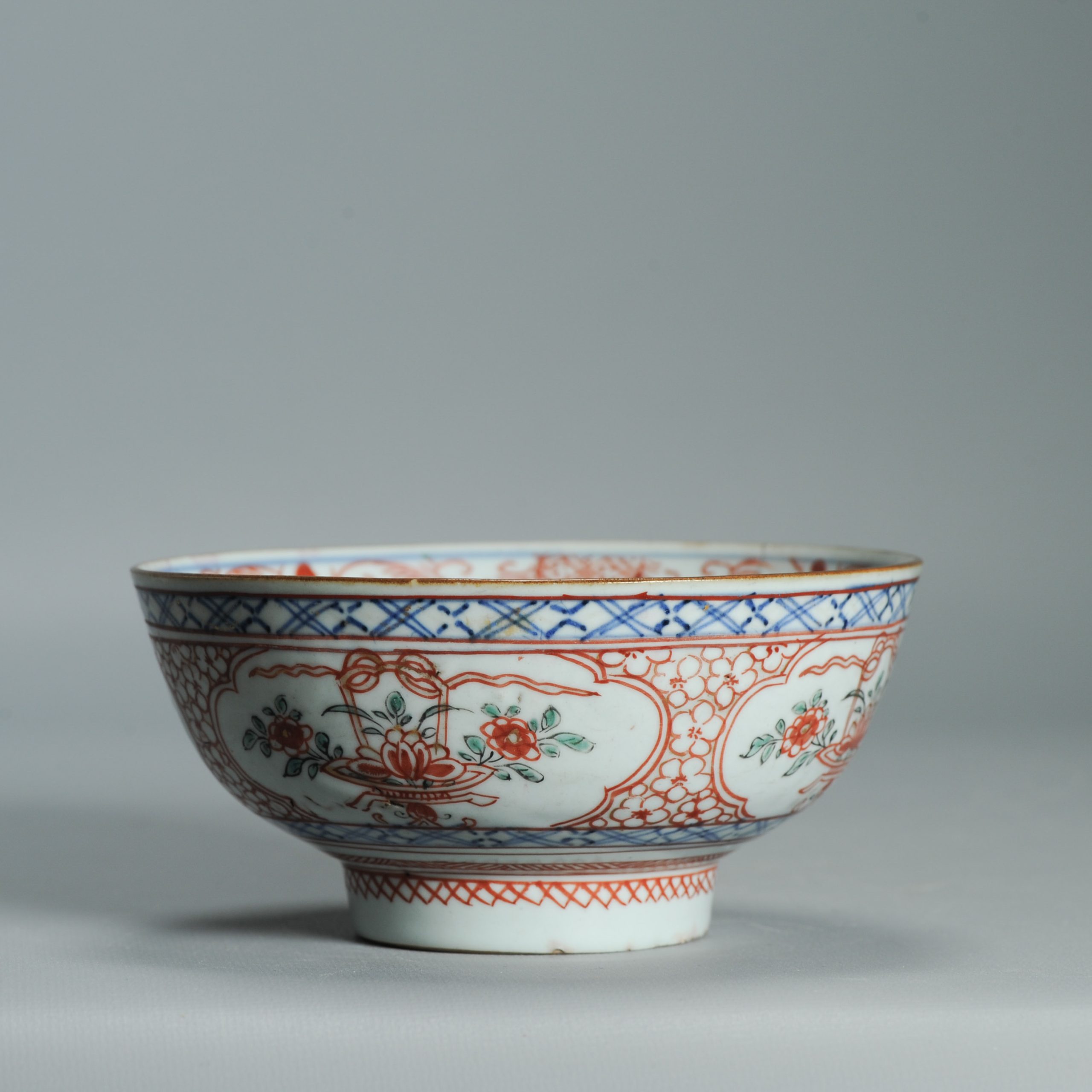 1545 Antique Chinese Porcelain Bowl with a Chinese design of flowers - Image 17
