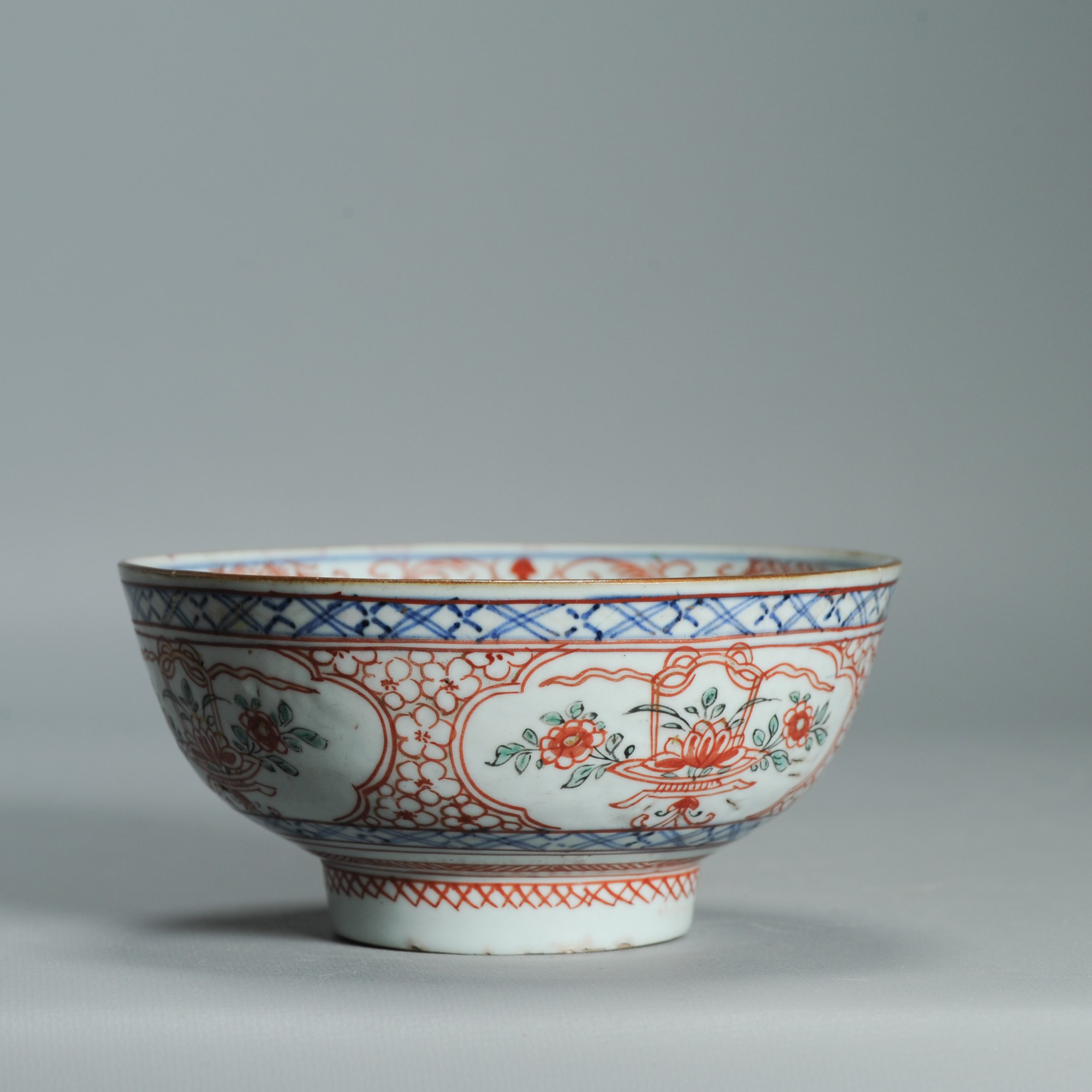 1545 Antique Chinese Porcelain Bowl with a Chinese design of flowers - Image 16