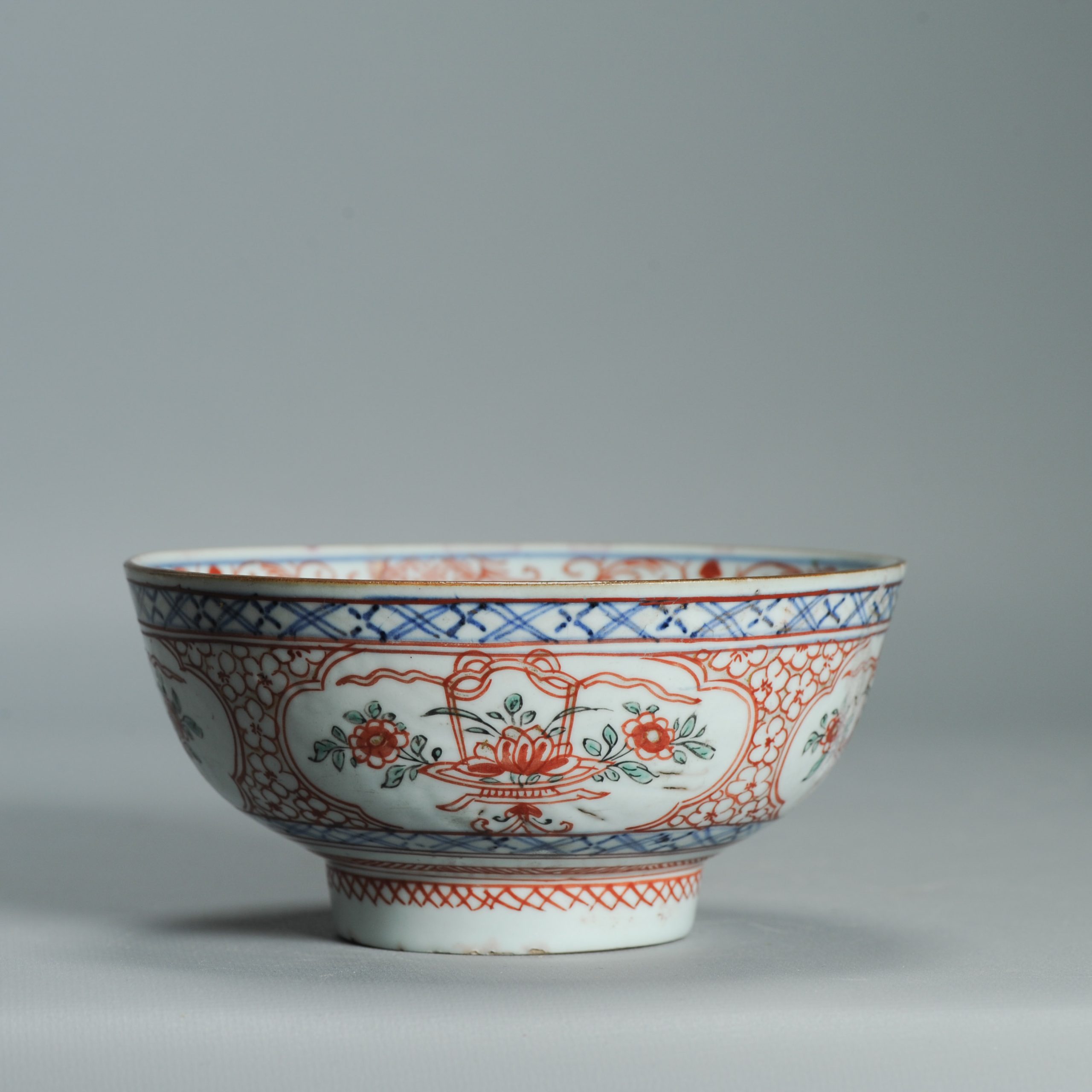 1545 Antique Chinese Porcelain Bowl with a Chinese design of flowers - Image 15