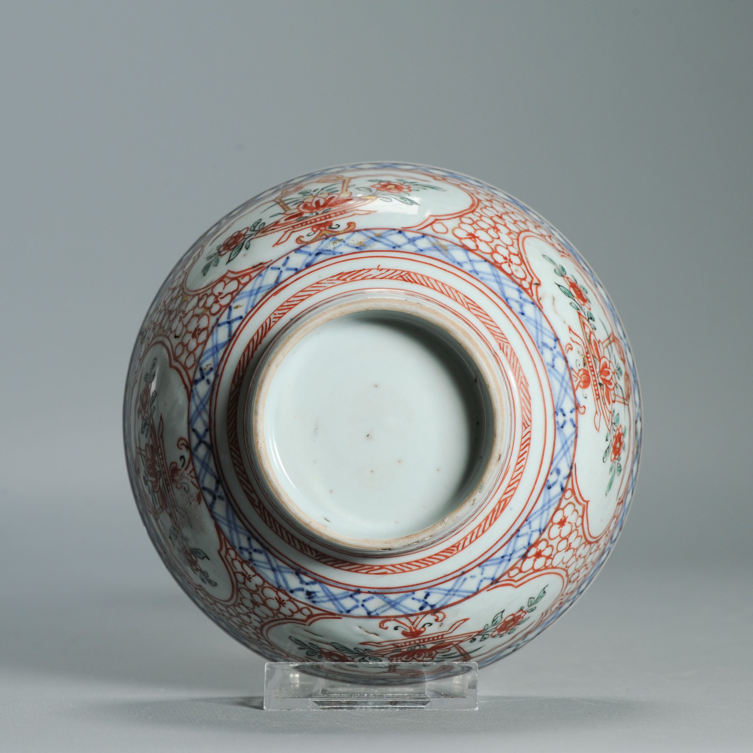 1545 Antique Chinese Porcelain Bowl with a Chinese design of flowers - Image 12