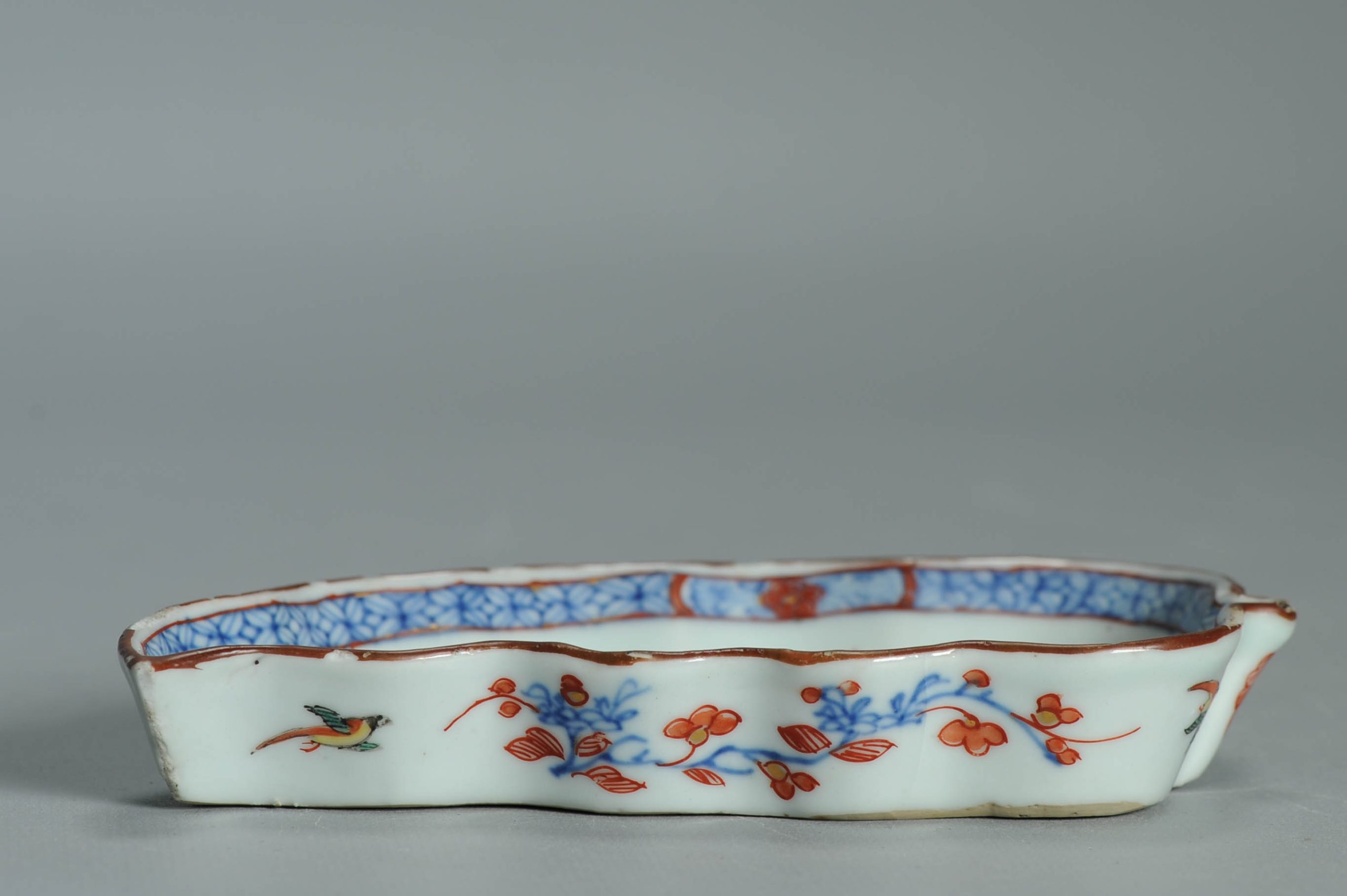 1553 Antique Chinese Porcelain Leaf Dish with Kakiemon Redecoration - Image 4