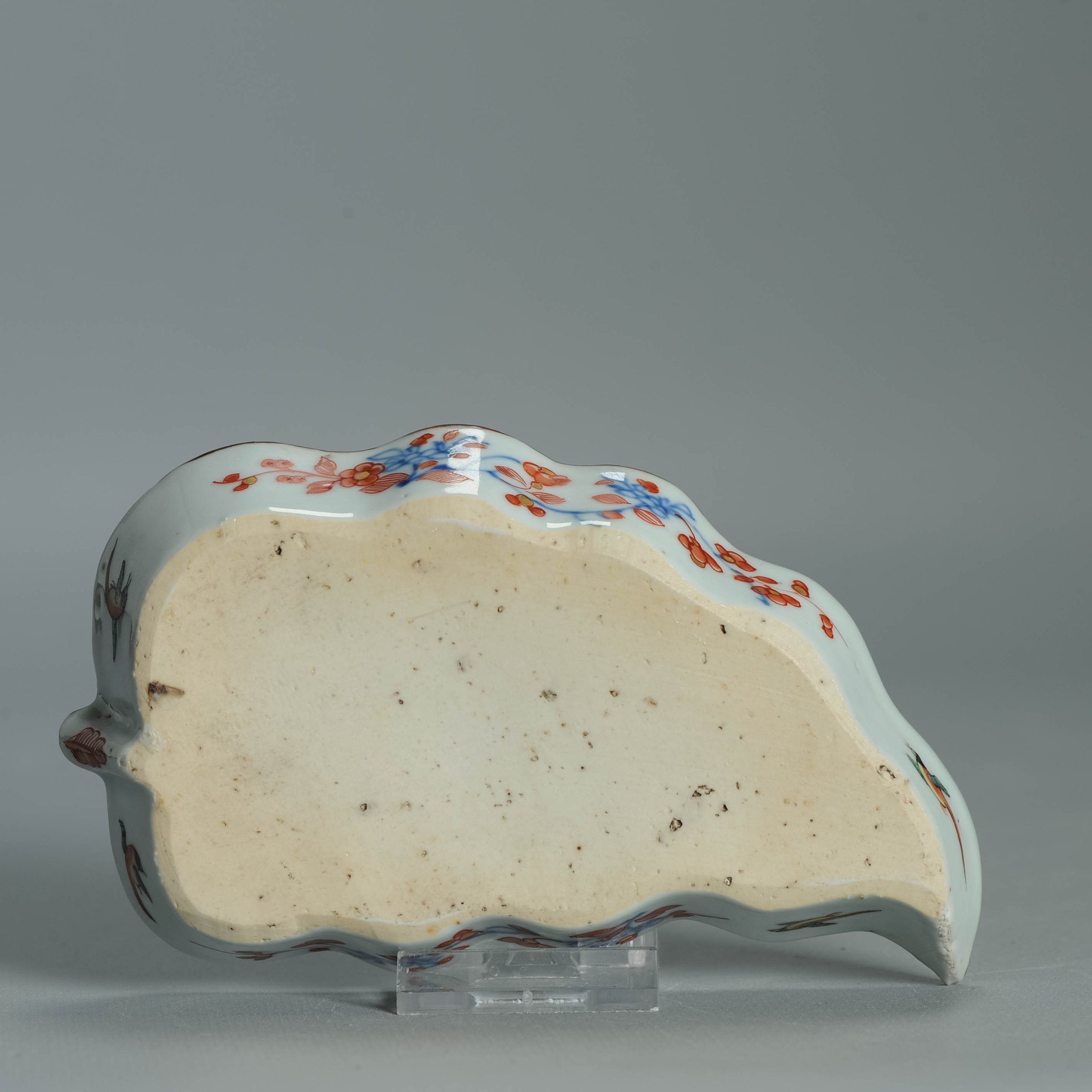 1553 Antique Chinese Porcelain Leaf Dish with Kakiemon Redecoration - Image 11