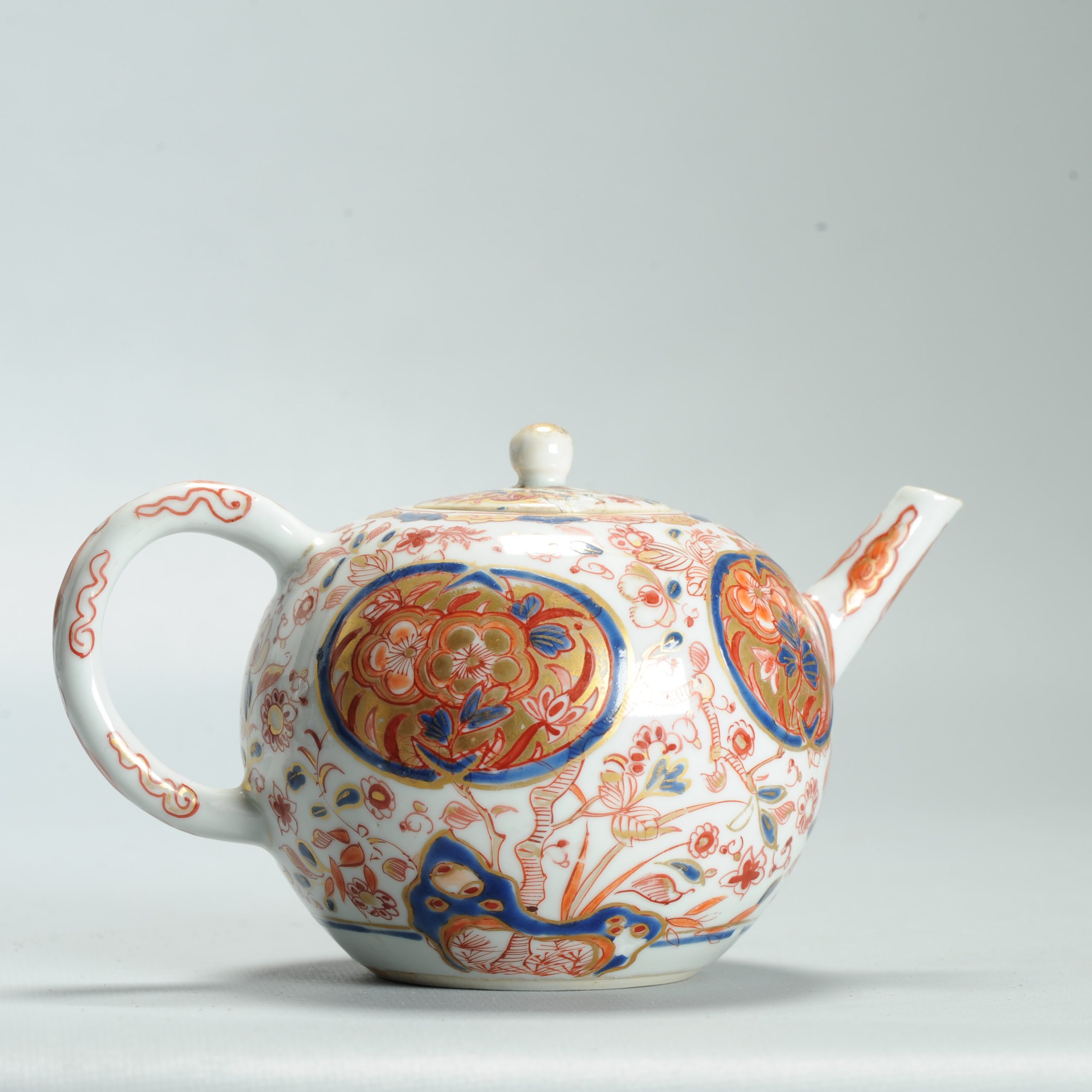 1593 Antique 1700s Teapot in Imari color with ca 1800 English Regency / George the IV 19th c redecoration