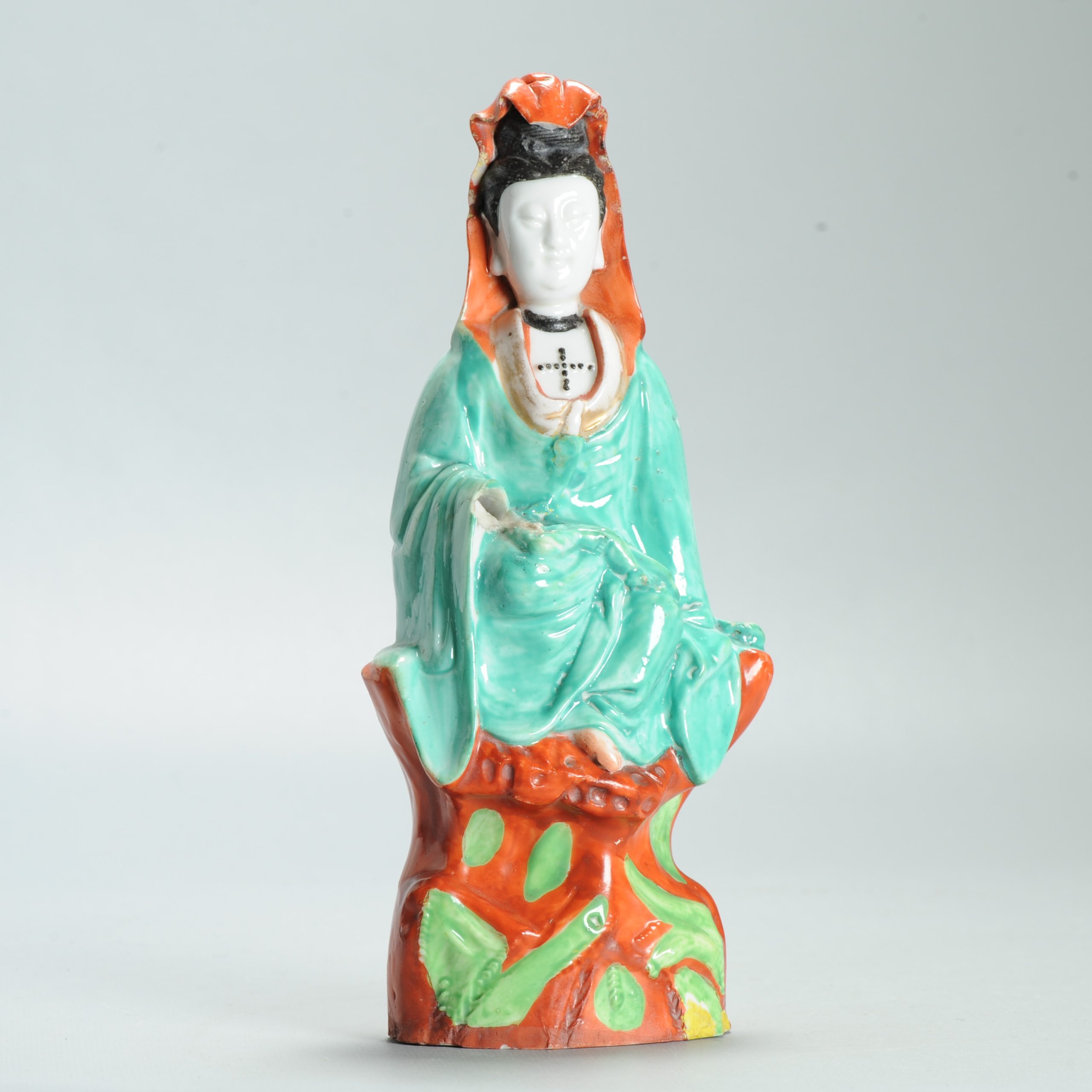 1629 Antique 17th c White Dehua Statue with ca 1800 English Regency / George the IV 19th c redecoration - Image 16