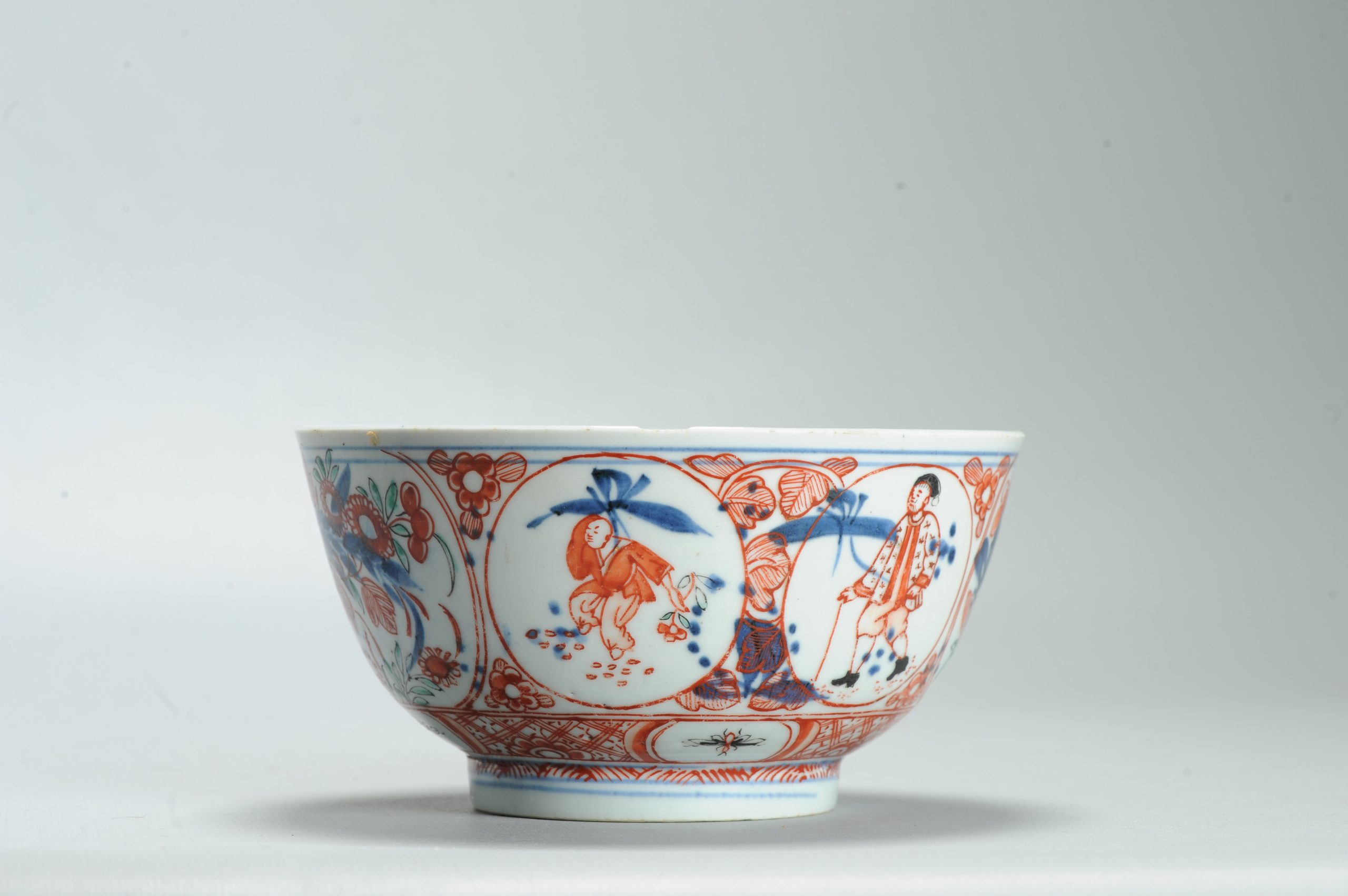 1635 Antique Chinese Porcelain Blue and white Bowl with Figural Redecoration - Image 12