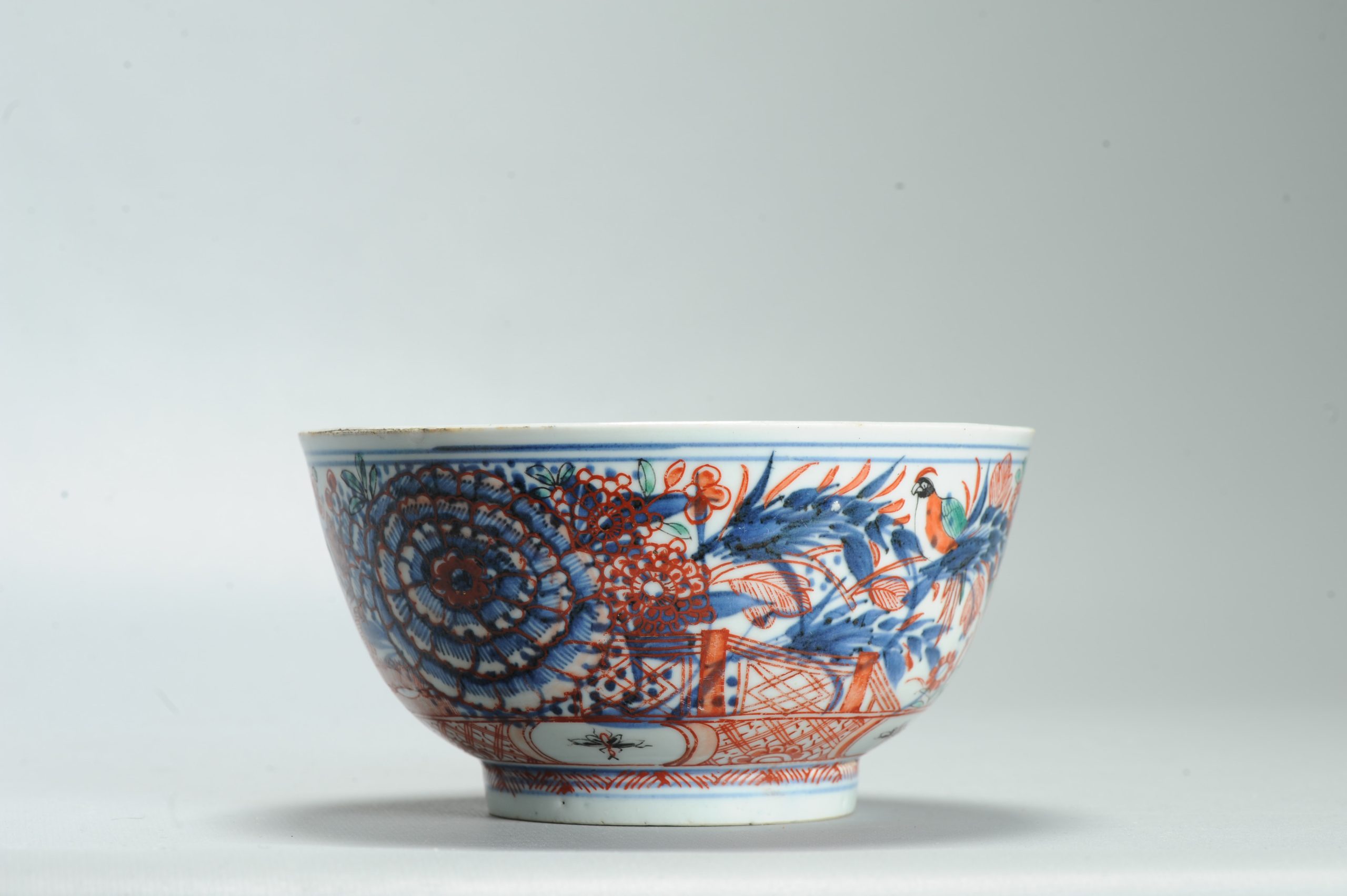 1635 Antique Chinese Porcelain Blue and white Bowl with Figural Redecoration - Image 6