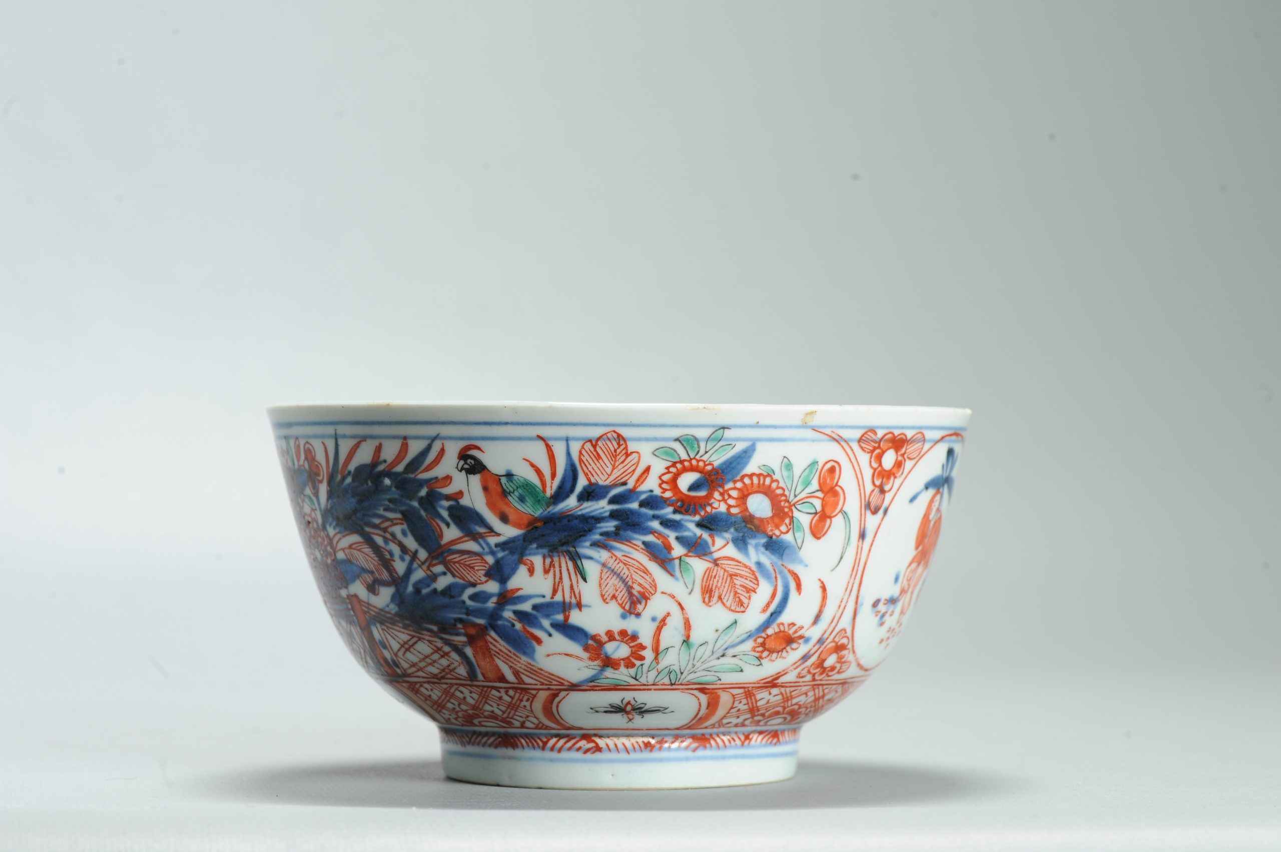 1635 Antique Chinese Porcelain Blue and white Bowl with Figural Redecoration - Image 4