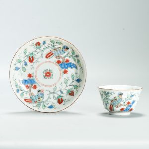 1651 Antique Chinese Kangxi Porcelain Tea cup/ Bowl with added Dutch Parrot Decoration