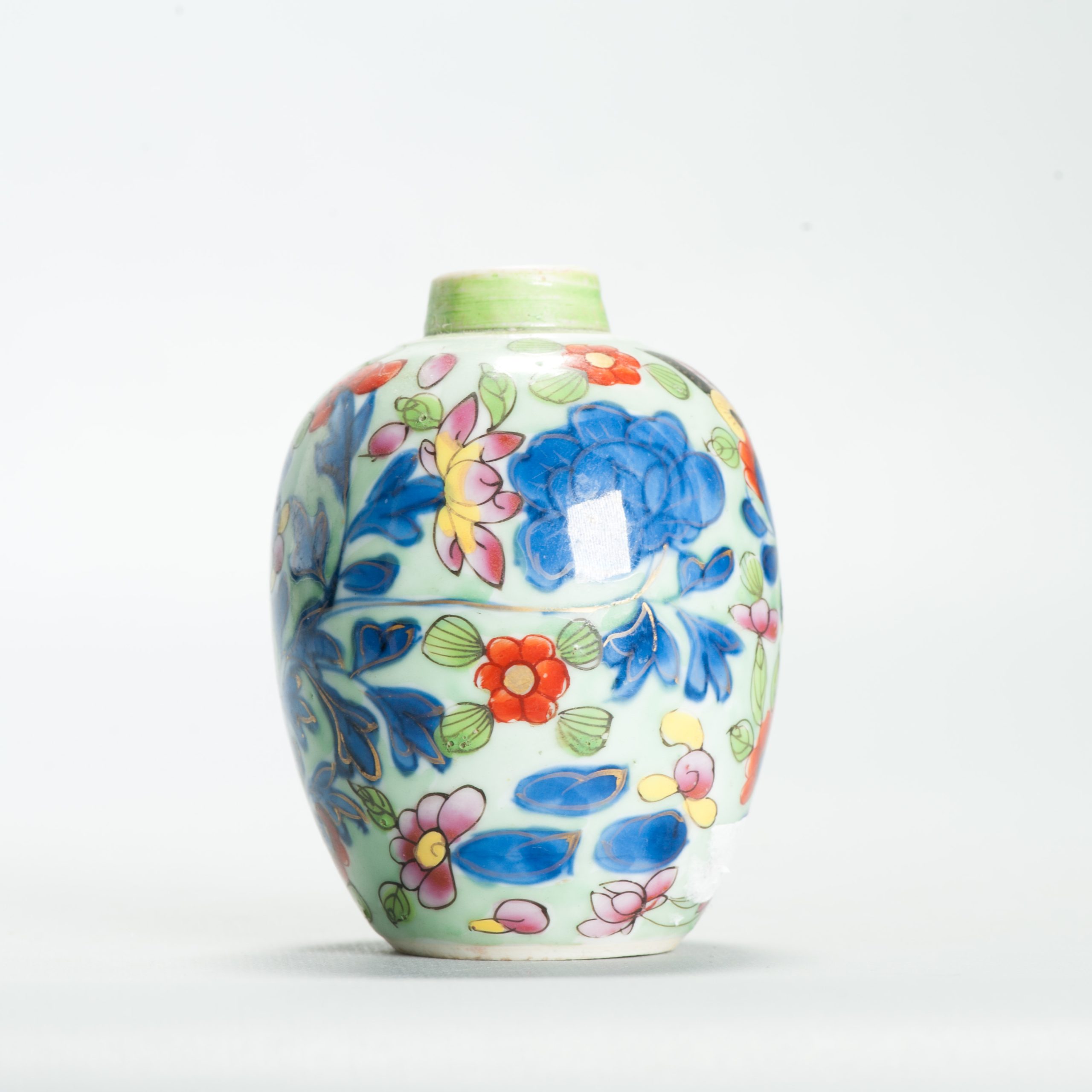 1670 Antique Kangxi Softpaste Tea Caddy Porcelain. Redecorated in Europe.