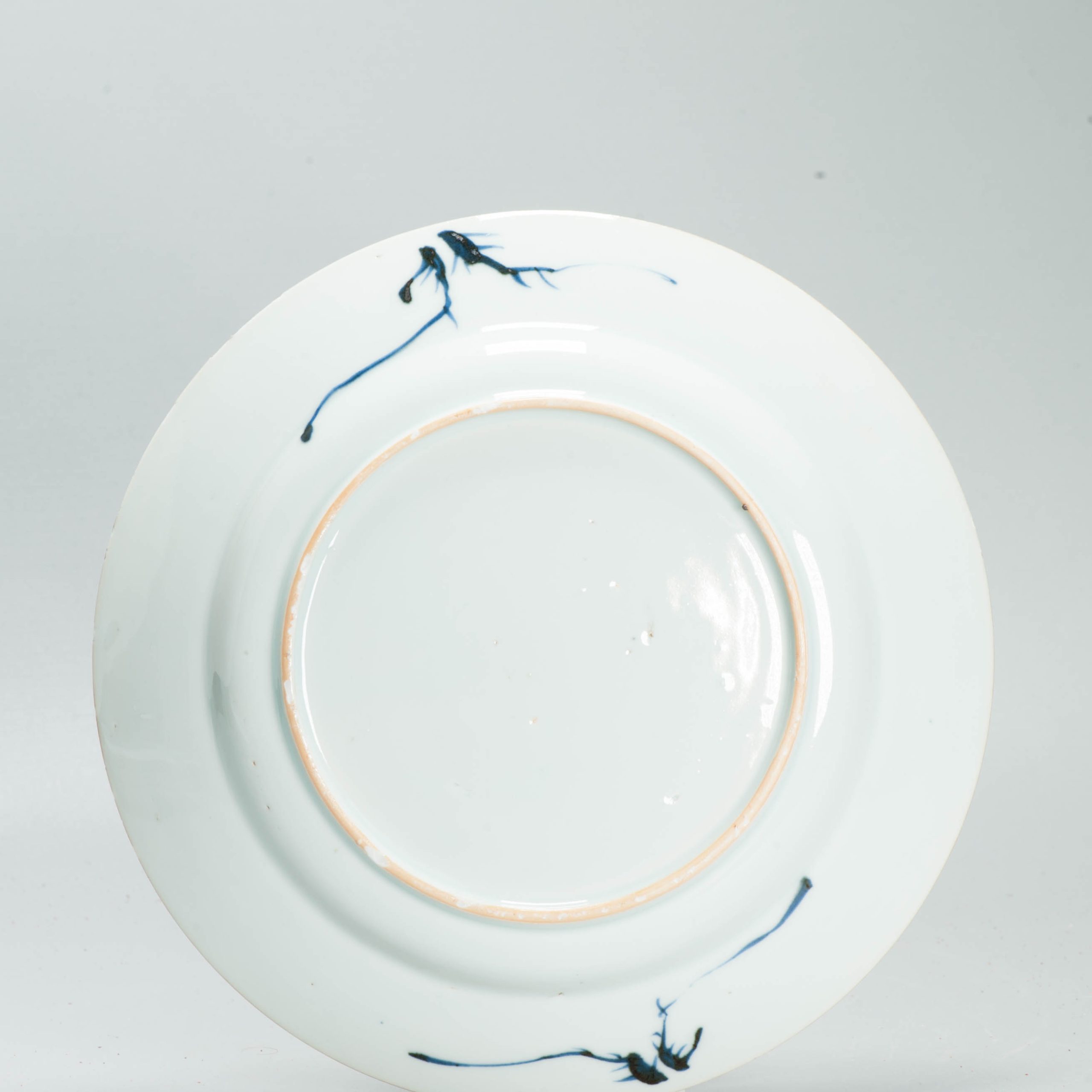 1683 Very nice 18th c Landscape dish. Kangxi Period. Prunus and Master of the Rocks - Image 4