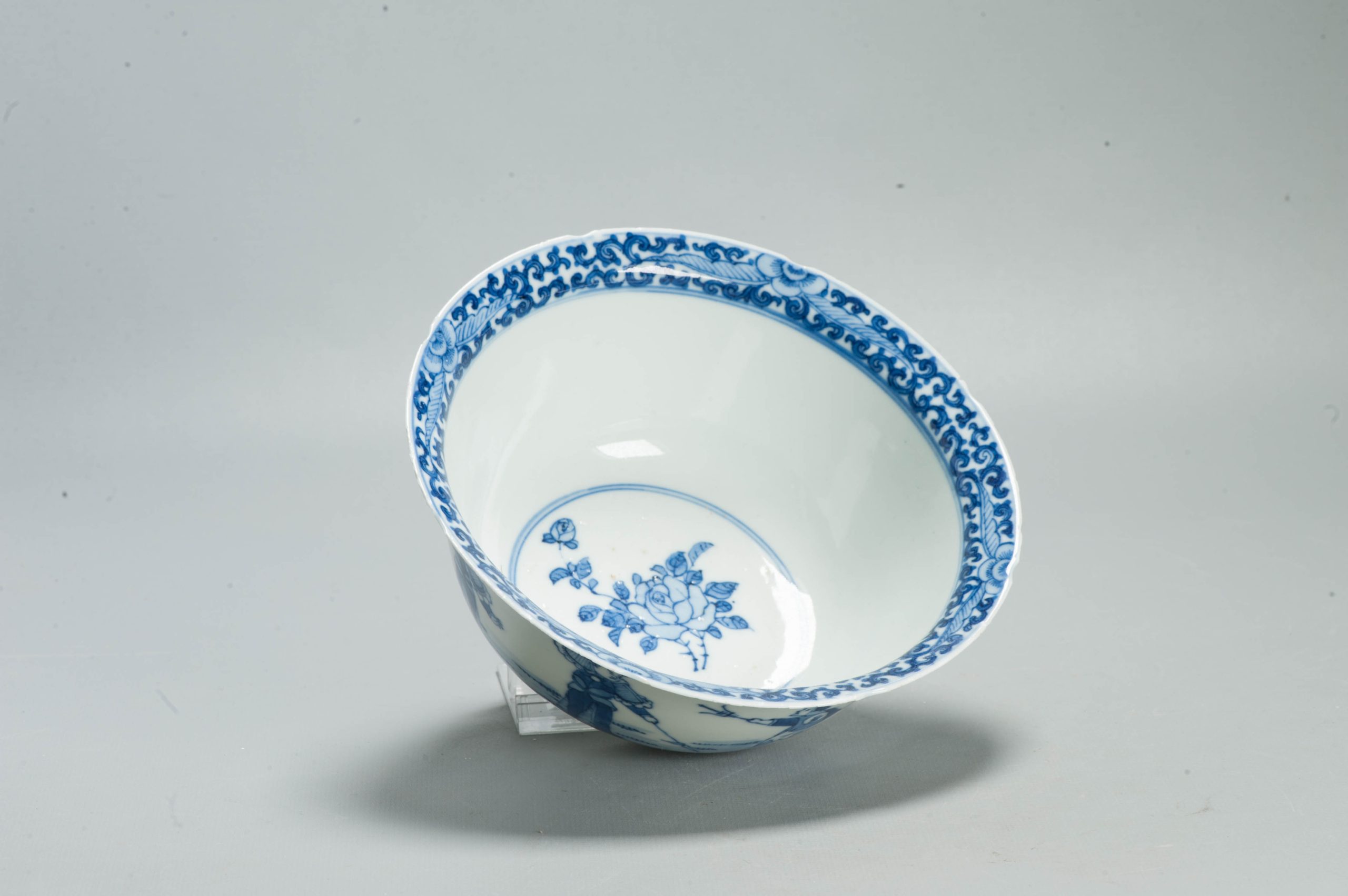 1690 Antique 19th c Bowl with Warriors and a Rose in the centre - Image 10