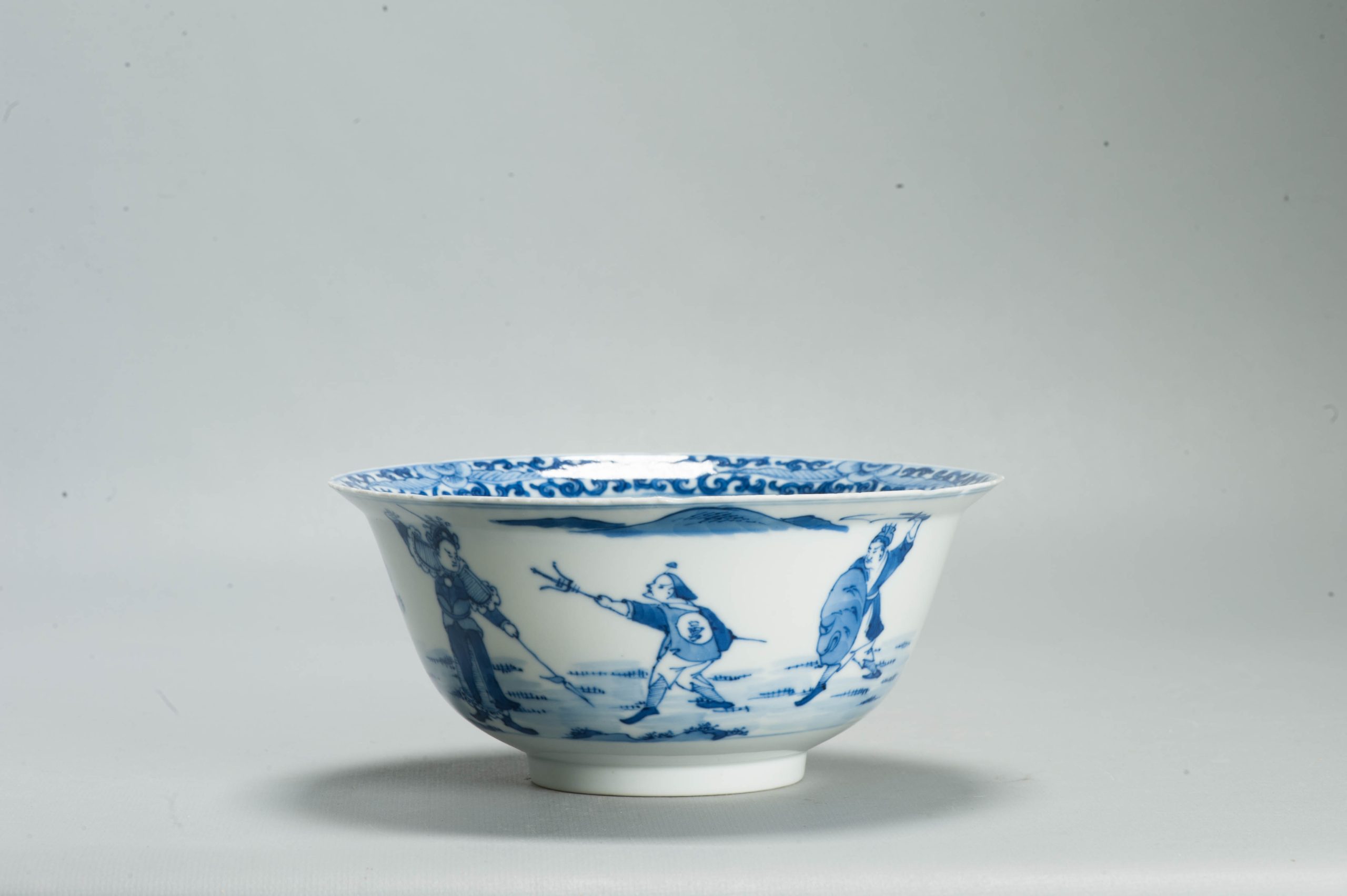 1690 Antique 19th c Bowl with Warriors and a Rose in the centre - Image 9