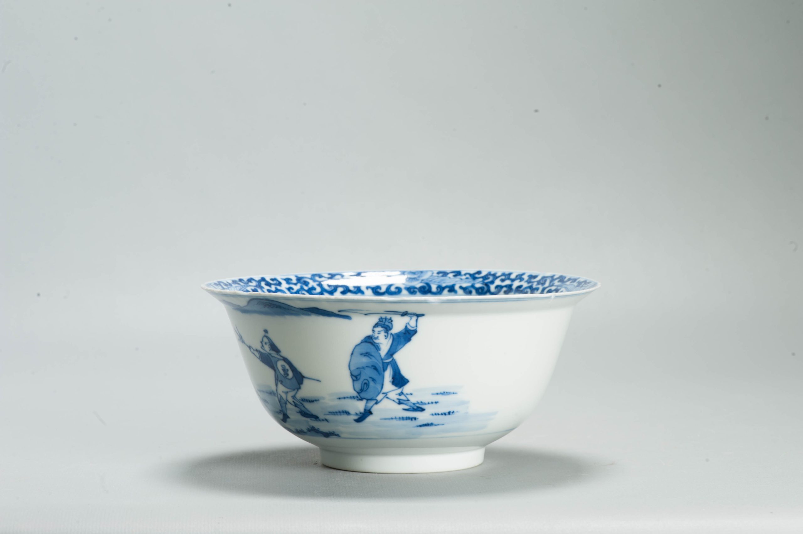 1690 Antique 19th c Bowl with Warriors and a Rose in the centre - Image 8