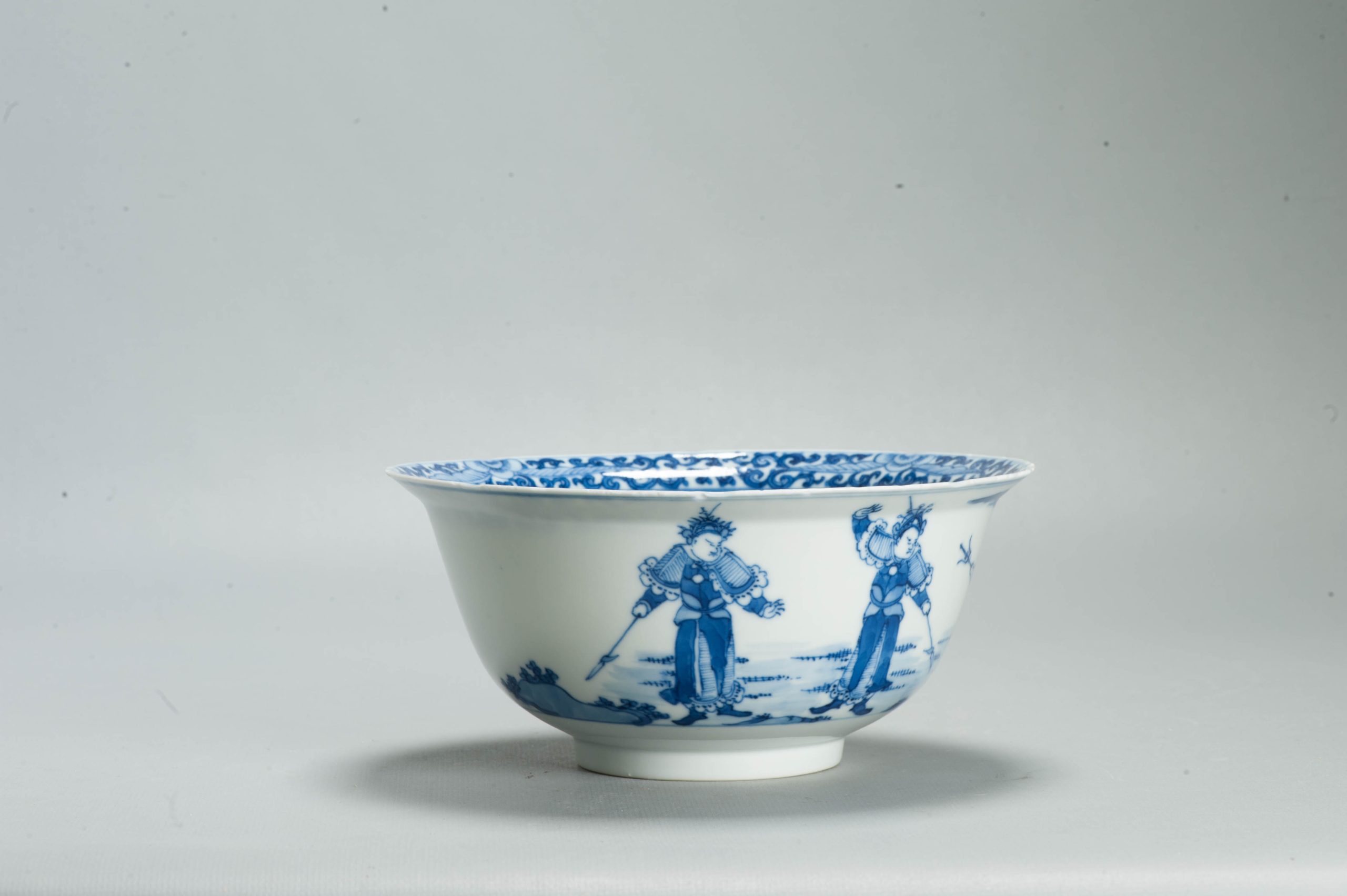 1690 Antique 19th c Bowl with Warriors and a Rose in the centre - Image 3