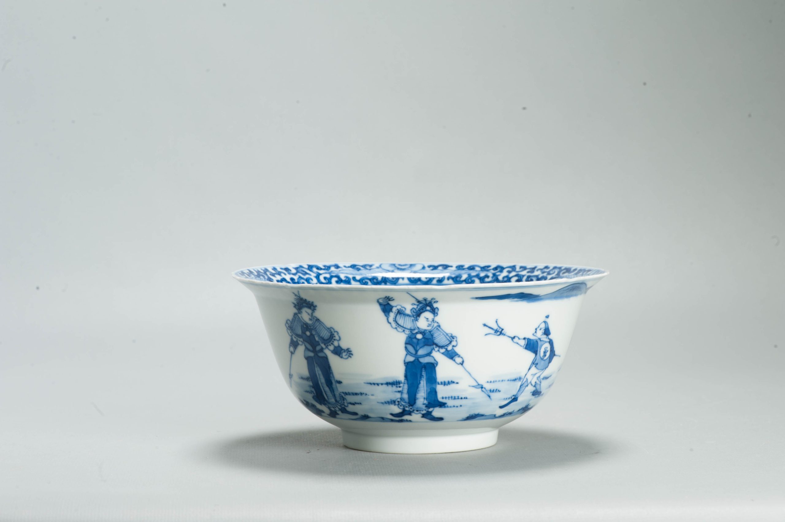 1690 Antique 19th c Bowl with Warriors and a Rose in the centre - Image 2