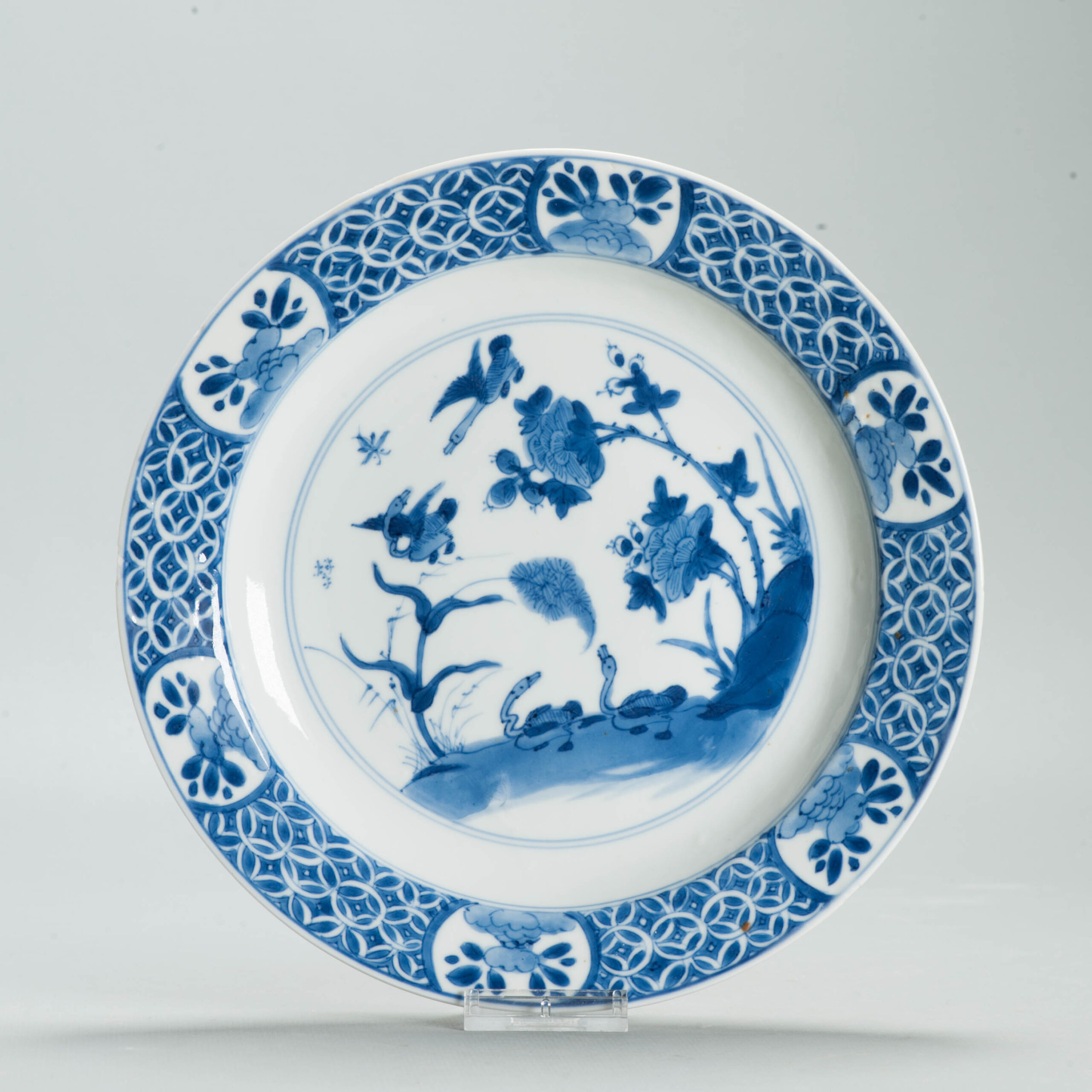 1707 Very nice 1700s Kangxi Blue rim dish Ducks in a Lotuspond
