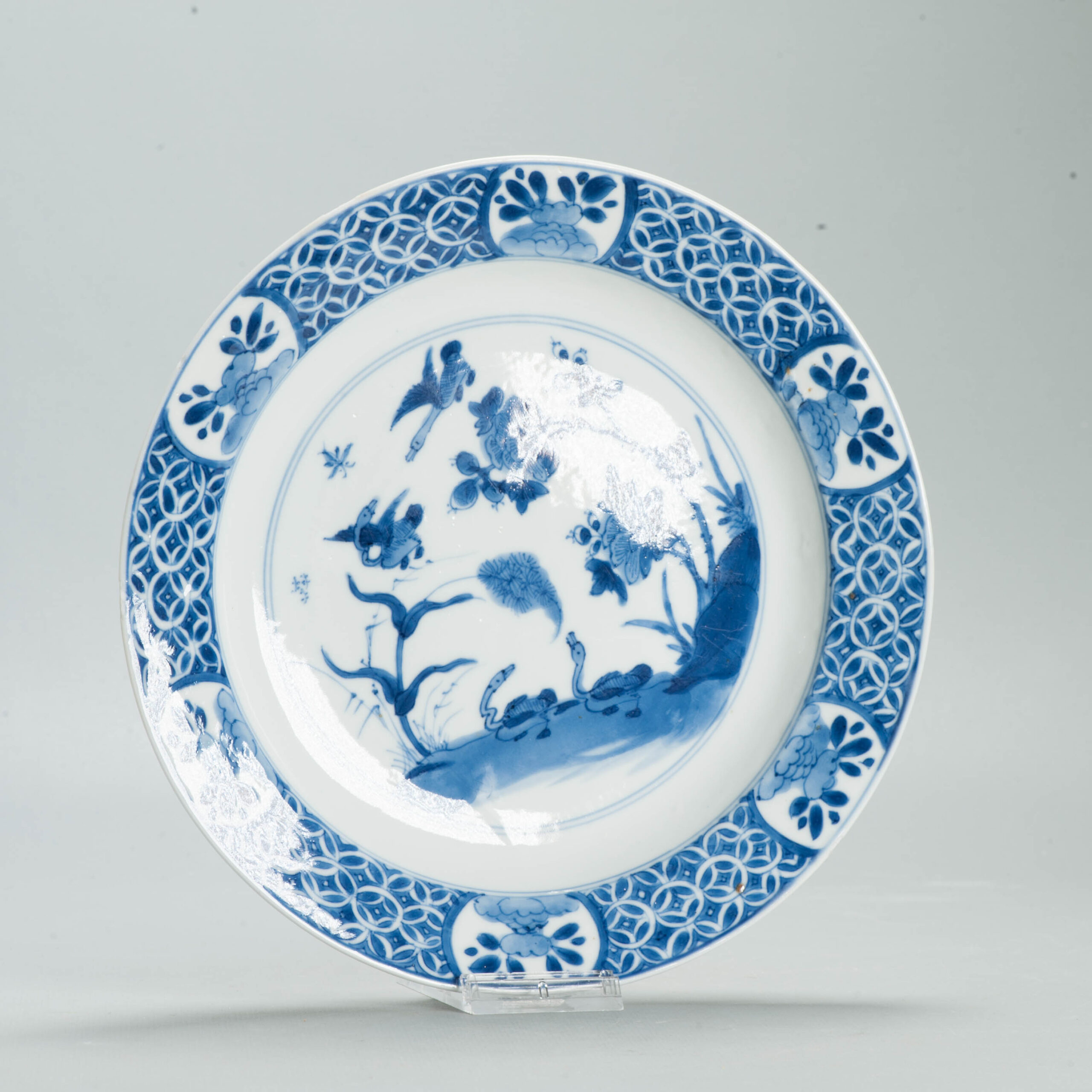 1707 Very nice 1700s Kangxi Blue rim dish Ducks in a Lotuspond - Image 3